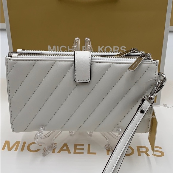 MICHAEL KORS PEYTON LG DOUBLE ZIP WRISTLET - Picture 10 of 16